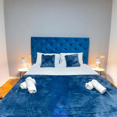 Sapphire Apartment
